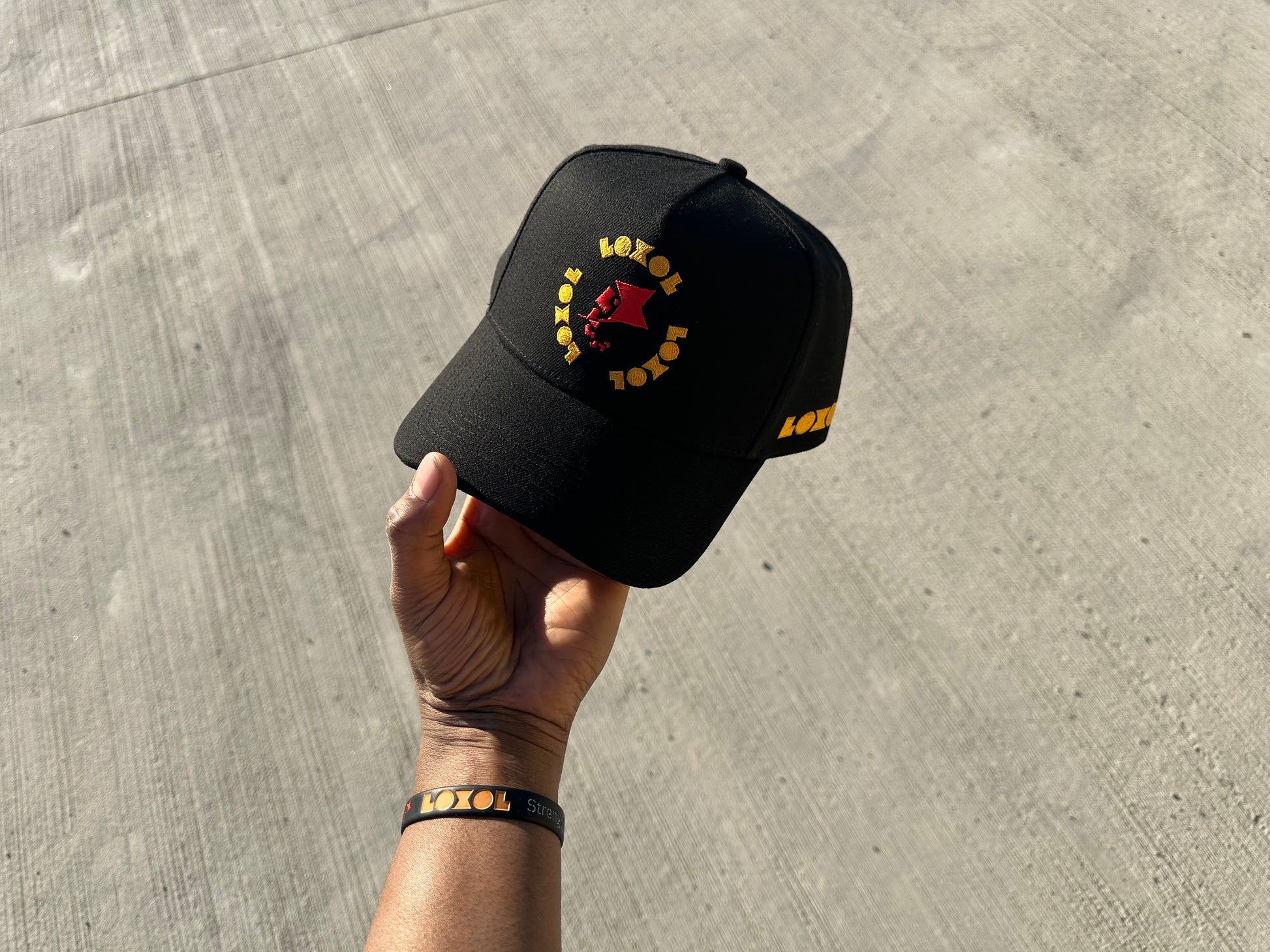 snap back hat