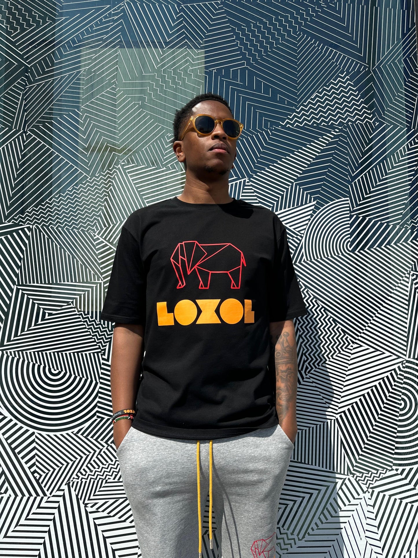 graphic short sleeve t-shirt